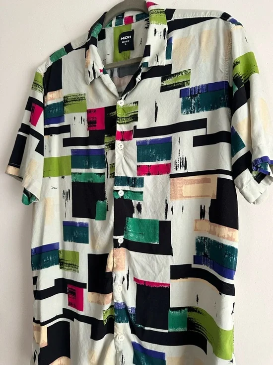 Nuon • Relaxed Fit Viscose Multicolor Abstract Shirt - Picture 4 of 9